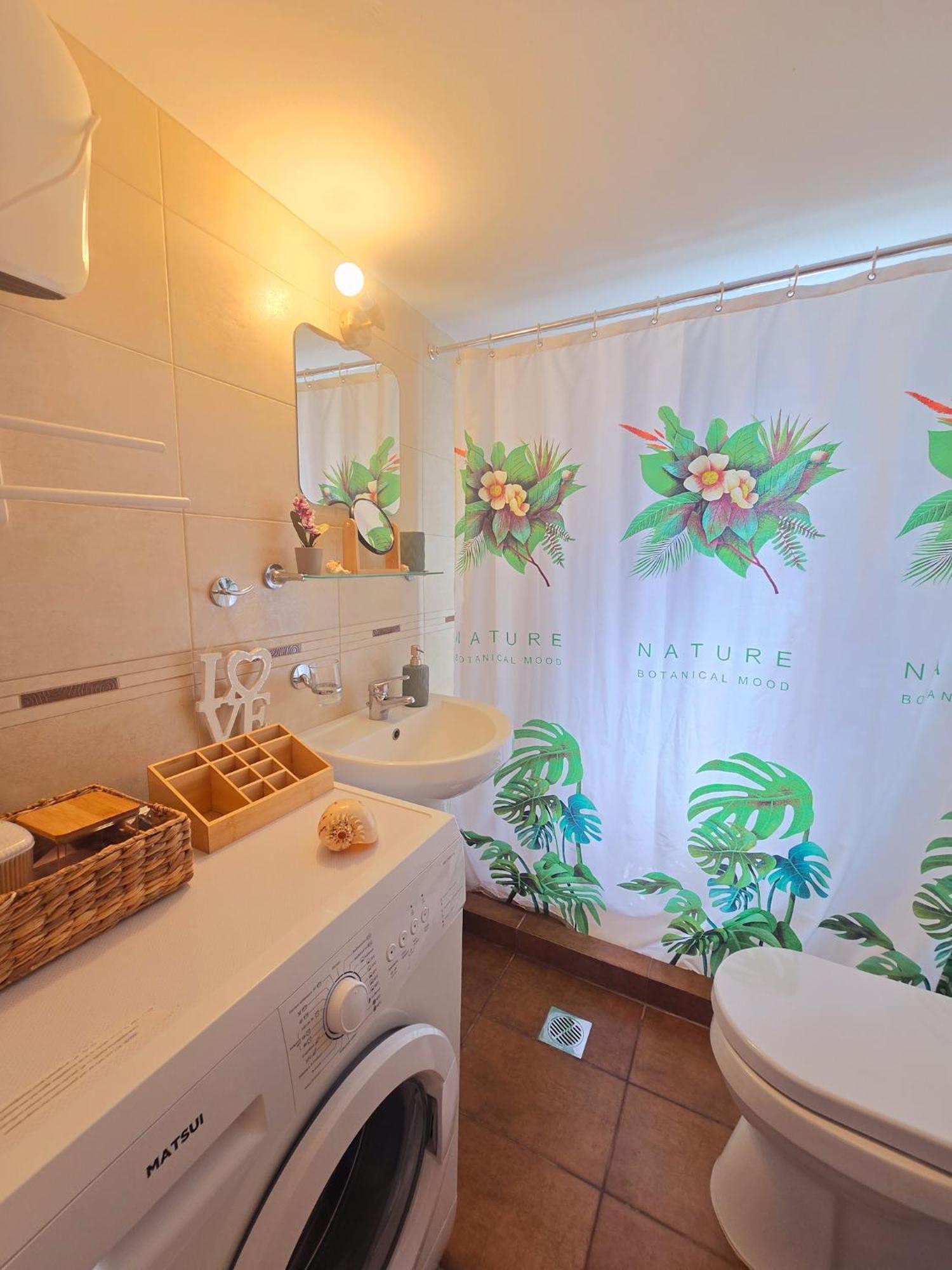 Lakithra Apartments Eksteriør billede